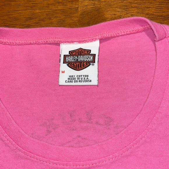 Pink Deluxe HD Gillette Wyoming Harley Davidson T-shirt. Size Med - Picture 3 of 5